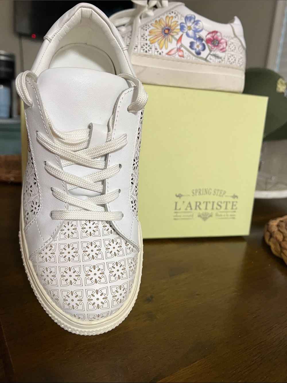L'ARTISTE White Laser-Cut hand painted Floral Accent Sneaker- size 7.5-8